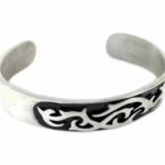 Armspange mit Dornen Design